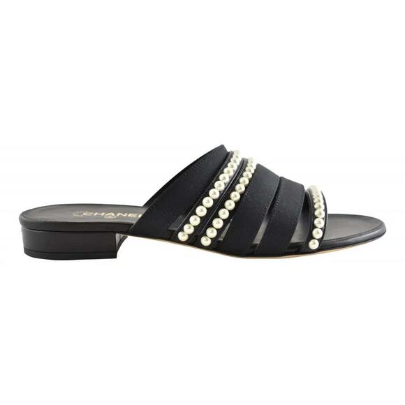 Chanel 20P Black White Pearl Strap CC Logo Slide Slip On Sandal Mule Flat 36 - Picture 1 of 9